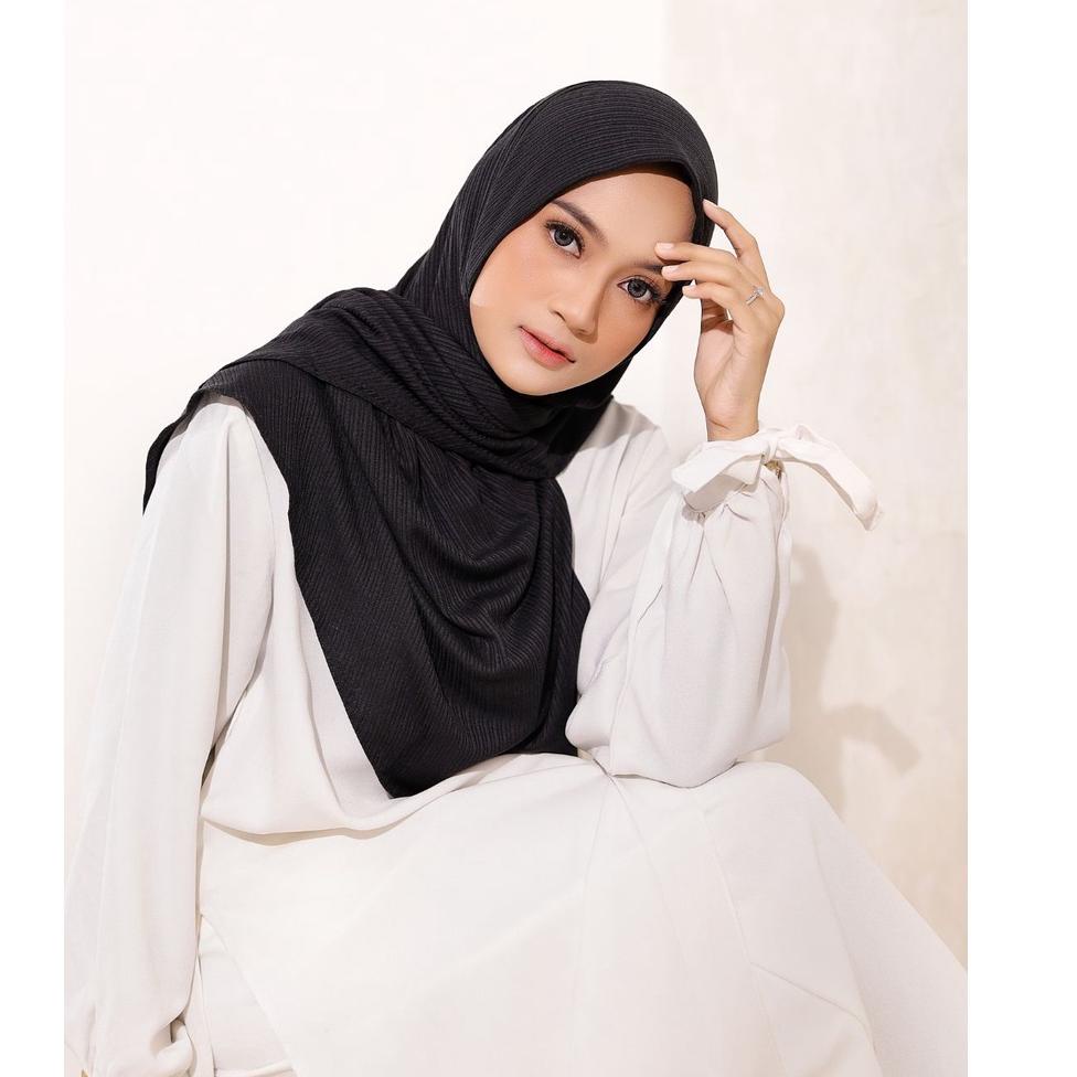 SALE TERBATAS Raina Signature Kayla Jilbab Instant Segitiga Anti Tembem Knit Series