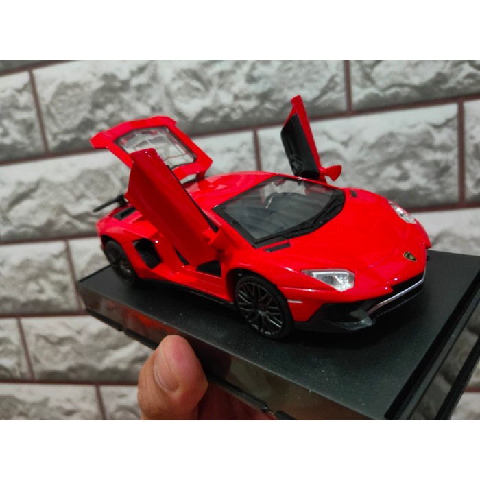 Diecast Mobil Miniauto Diecast - Lamborghini Aventador Sv Skala 1:32
