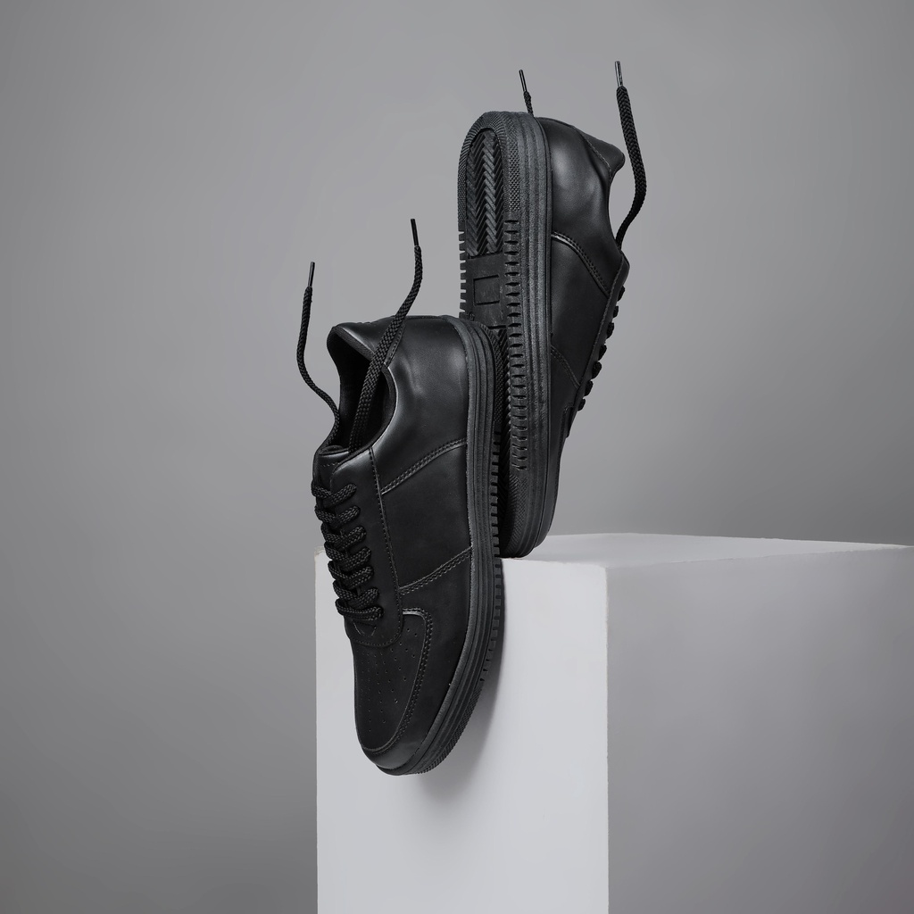 SEPATU PRIA SNEAKERS BASIC - BT DAVINCI FULL BLACK