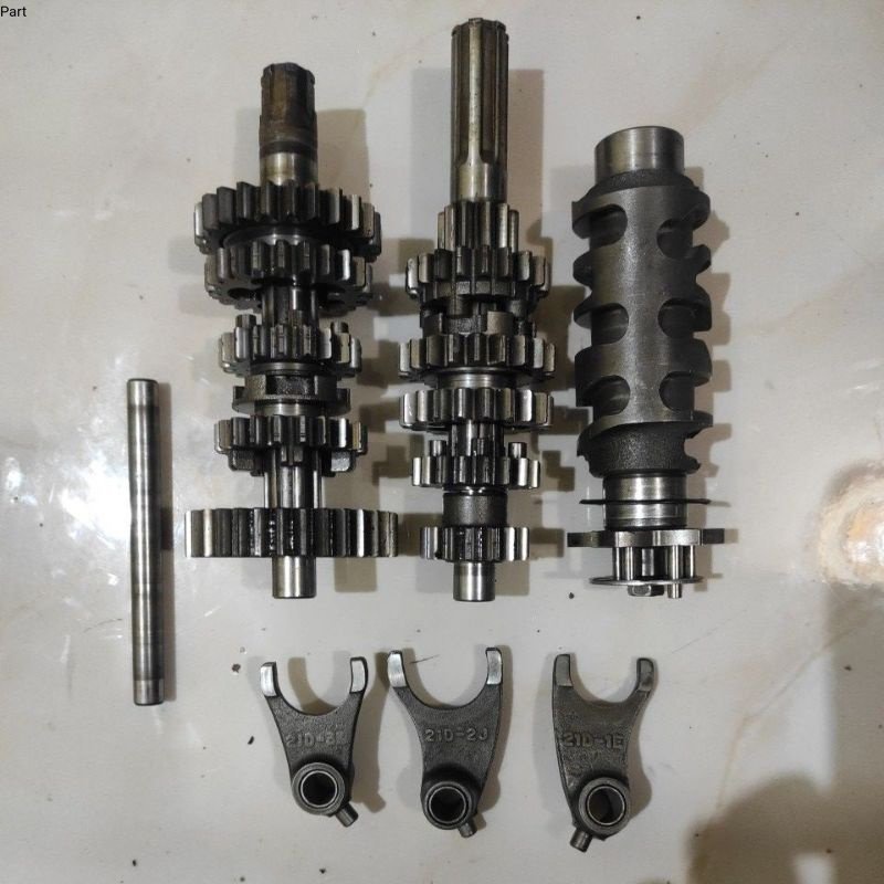 GEARBOX GEAR BOX SUZUKI RG SPORT RG110 RGV 5 SPED