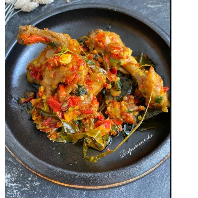 

♩ AYAM WOKU 9 POTONG ✵