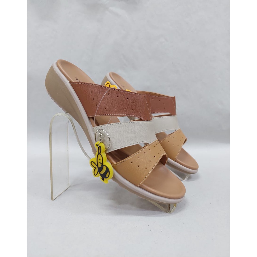 Sandal Wanita BEE GIRLS -- Sandal Wedges Wanita -- 2098
