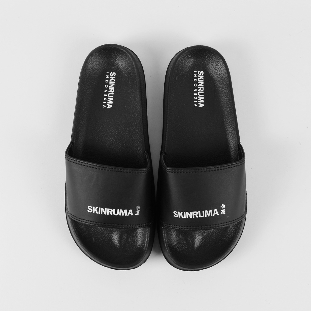 Sendal Slop Pria Wanita SKINRUMA Logo Middle Hitam / Slip On Pria / Slide Pria / Sendal Outdoor / Sendal Cowok