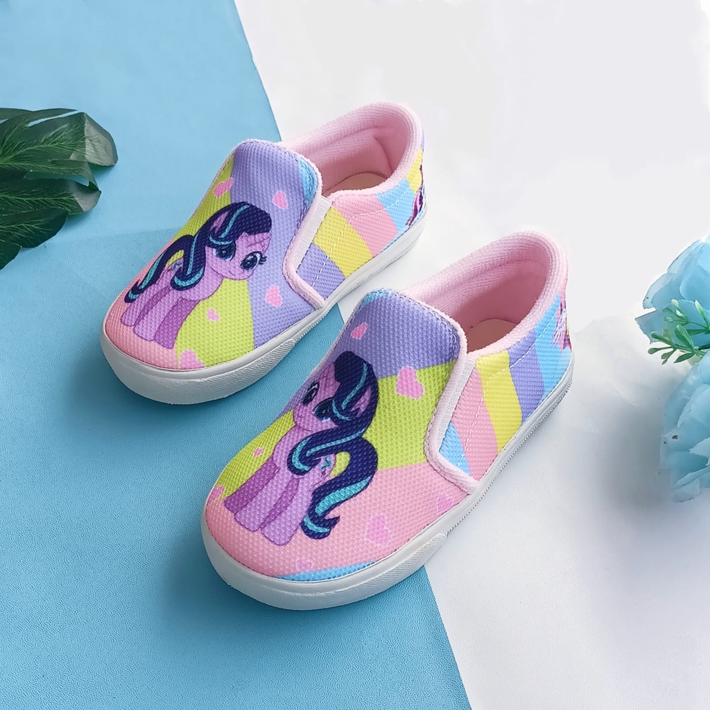 sepatu anak perempuan slip on imitasi motif kuda ungu rainbow MURAH