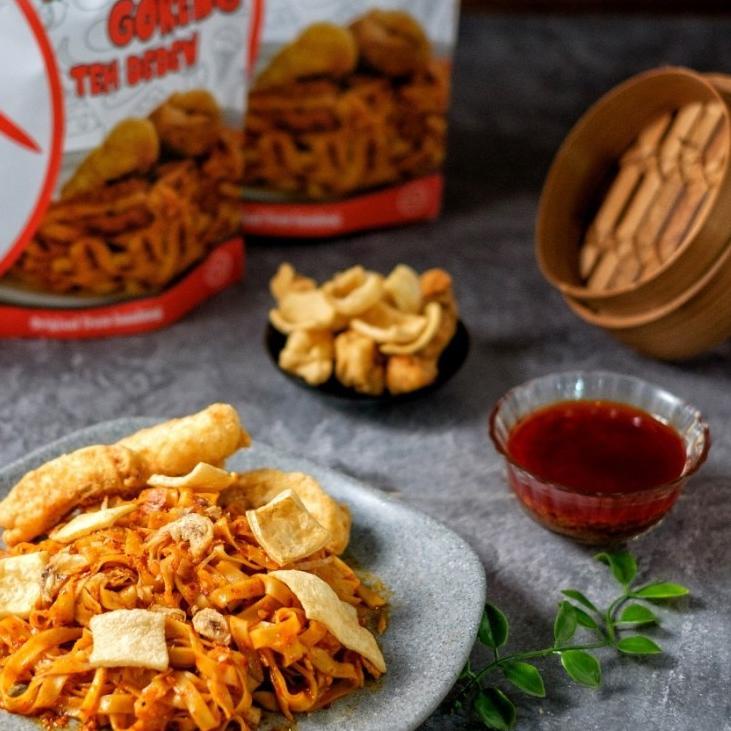 

12.12 . Kwetiau Goreng Teh Dedew Sambal Geprek 200 Gr Diskon,.,..