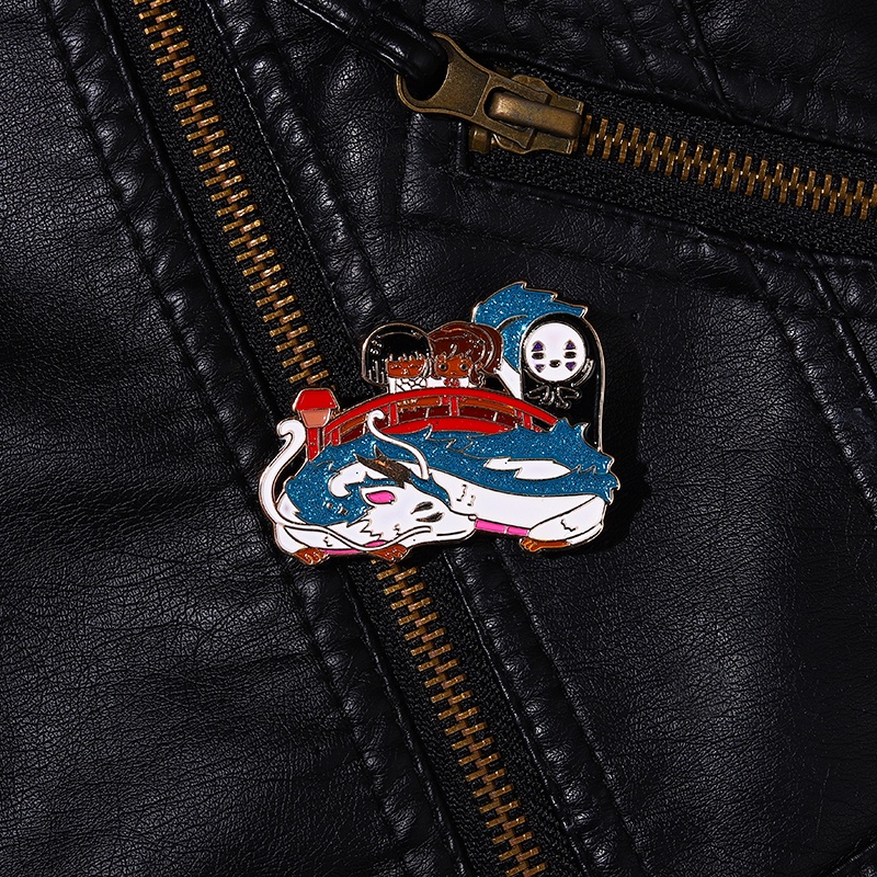 Anime Spirited Away Enamel Pin Lucu Ada Wajah Man Bros Lencana Kerah Pin Haku Logam Bros Kartun Perhiasan Hadiah Untuk Penggemar Anak-Anak