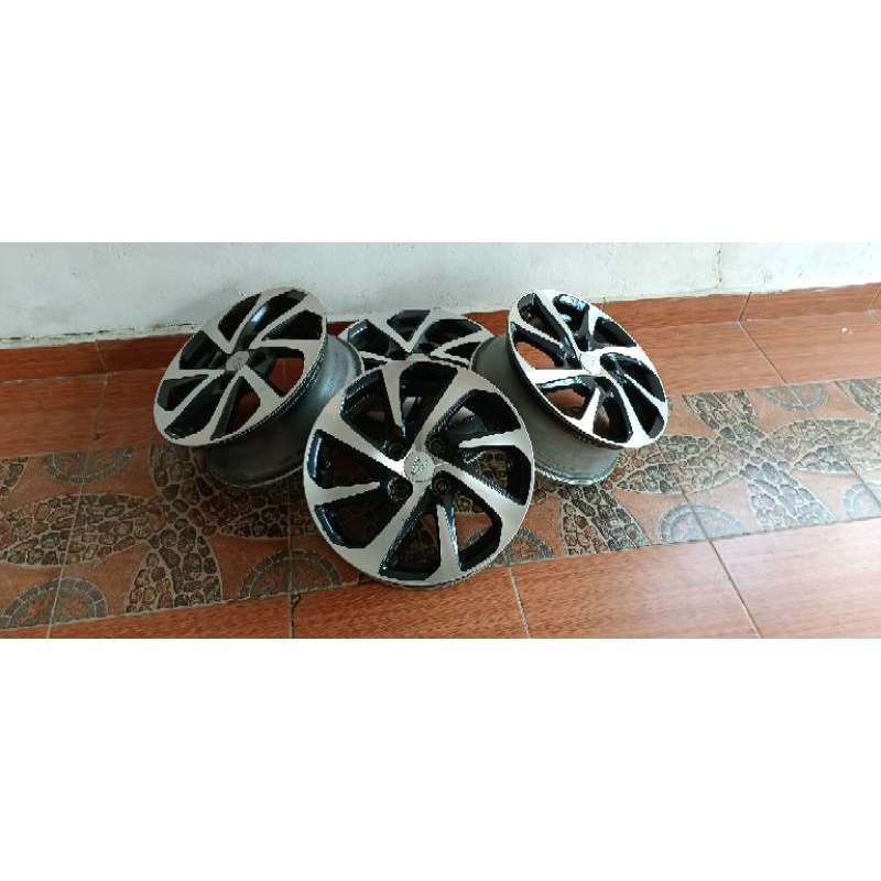 velg oem ayla x deluxe