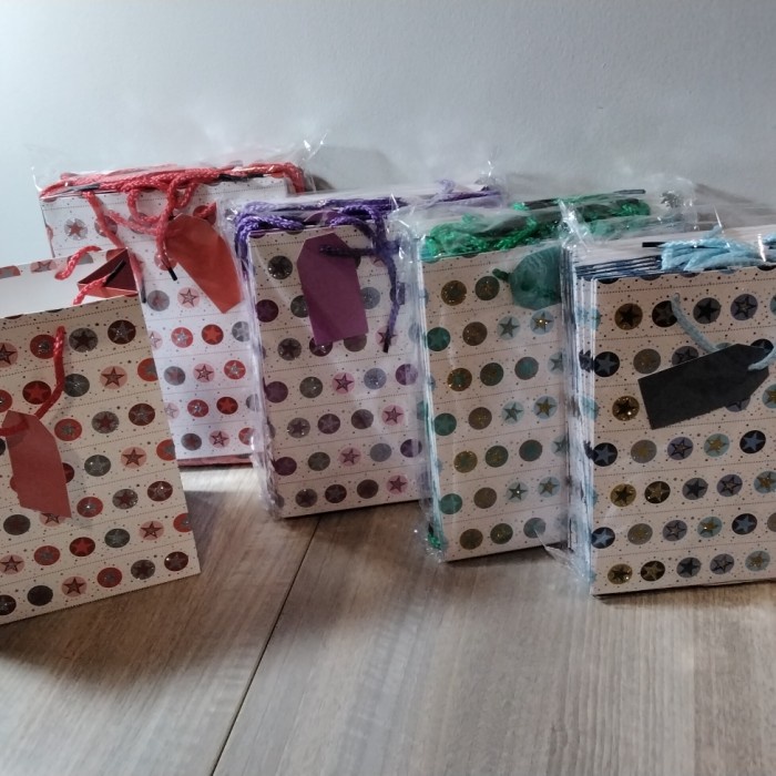 `````````] Paper bag motif bintang glitter kecil