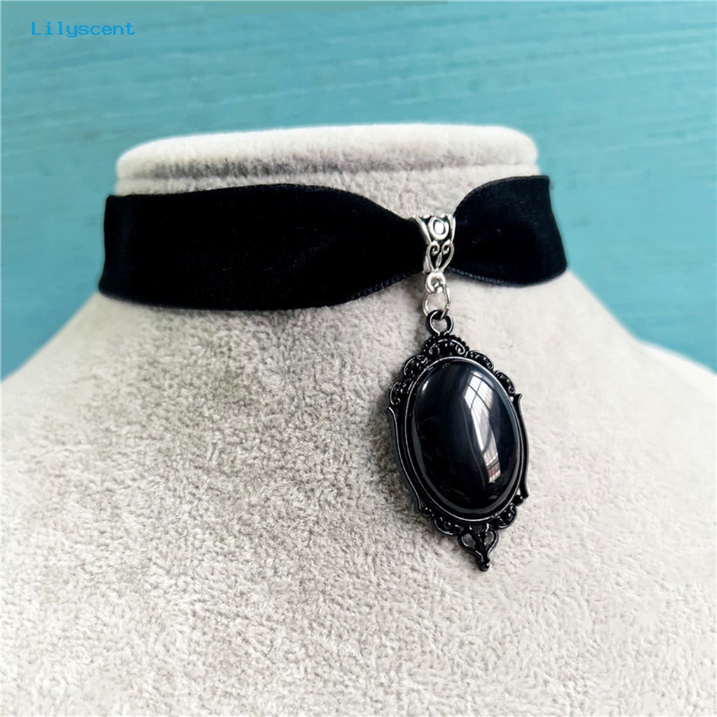 [LS] Wanita Choker Vintage Gothic Water Drop Geometris Adjustable Dress Up Beludru Wanita Faux Gemstone Pendant Klavikula Kalung Perhiasan Hadiah