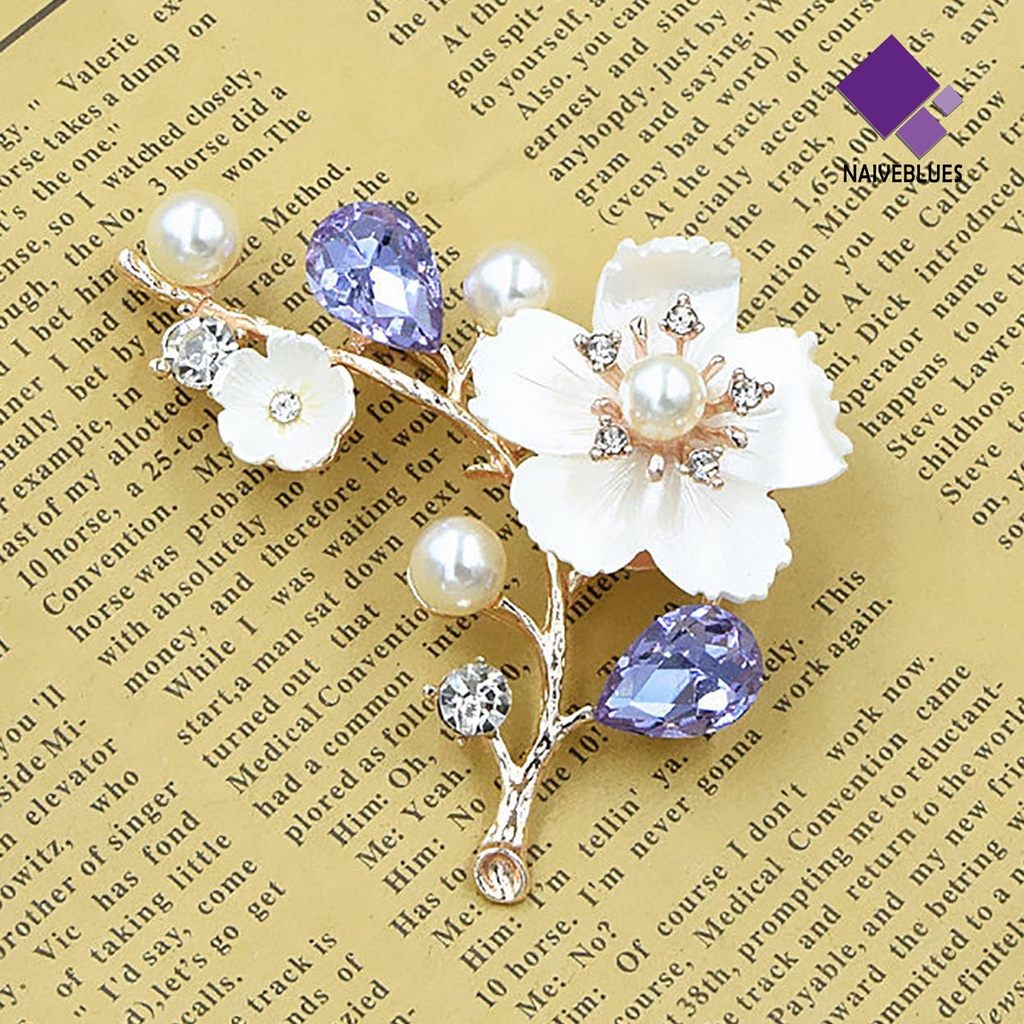 &lt; Naiveblues &gt; Mutiara Imitasi Kerang Hadiah Pernikahan Elegan Plum Blossom Berlian Imitasi Lapel Kostum Aksesoris