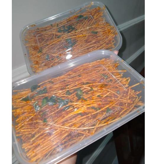 

I85 650ml Mie lidi Pedas daun jeruk Box/Pouch snack kiloan CEMILANKU08 FLASH SALE を