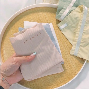CD Wanita Celana Dalam Pakaian Dalam Mulus Sutra Elastis Import