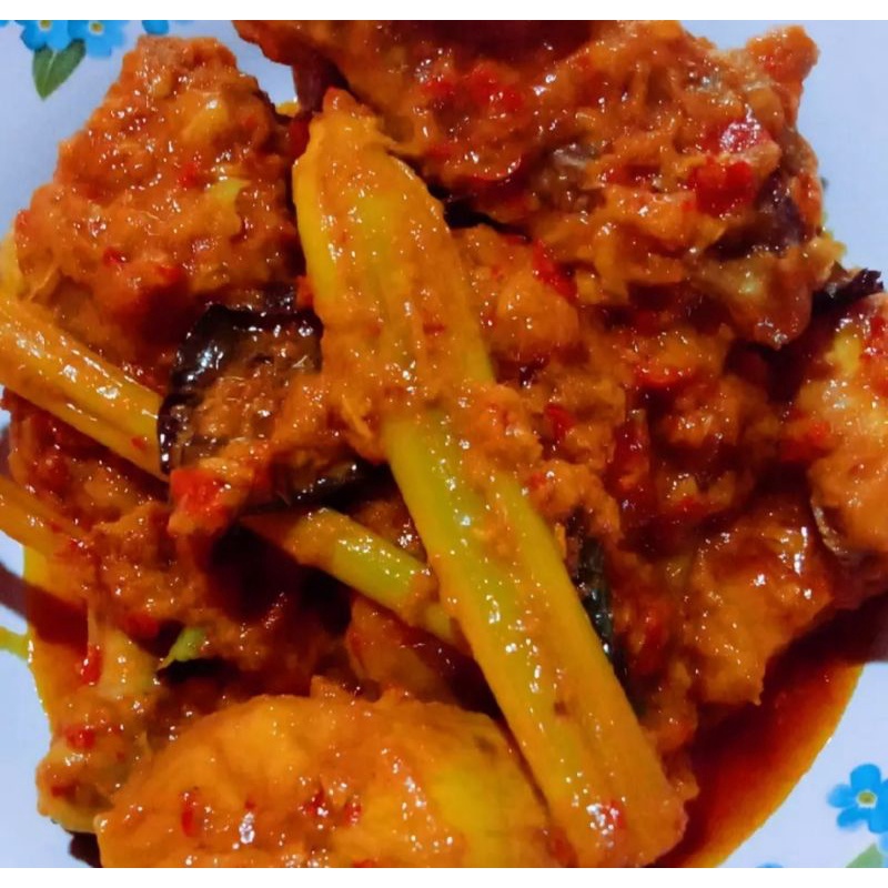 

ayam rica2 pedas nampol murah beut 400 gram klo sama bumbu bisa 250 gram karna tdk pelit bumbu