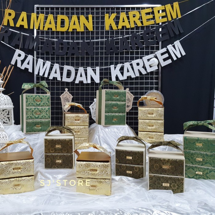 

Aksesoris Box Cantik Hampers Kue Kering Lebaran Idul Fitri Ramadhan 083