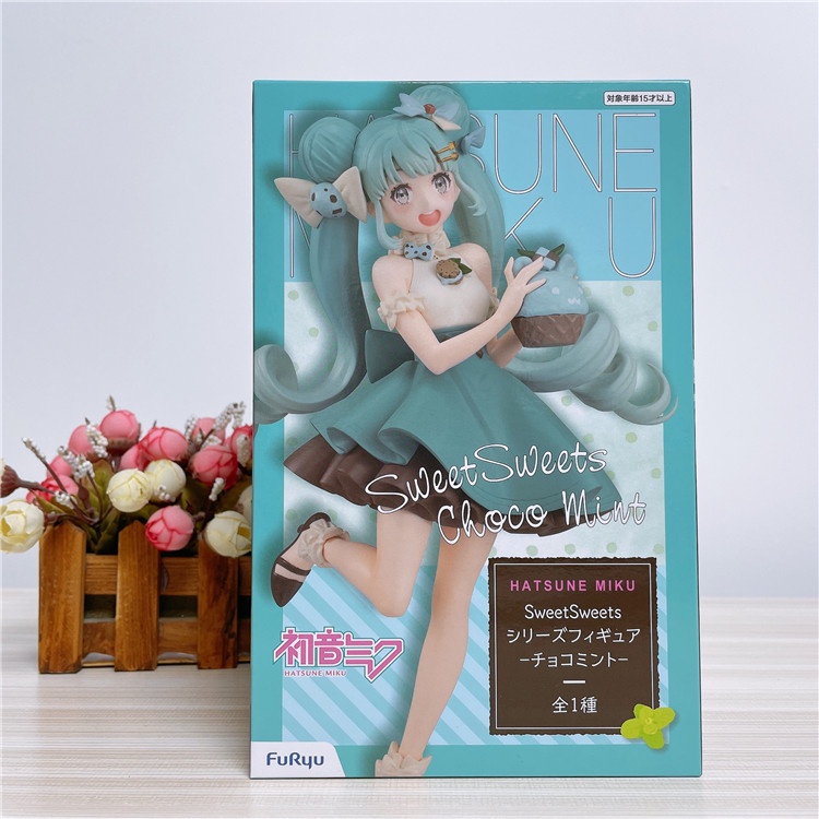 Original Furyu Berhadiah Figure Miku SweetSweets Choco Mint Ver