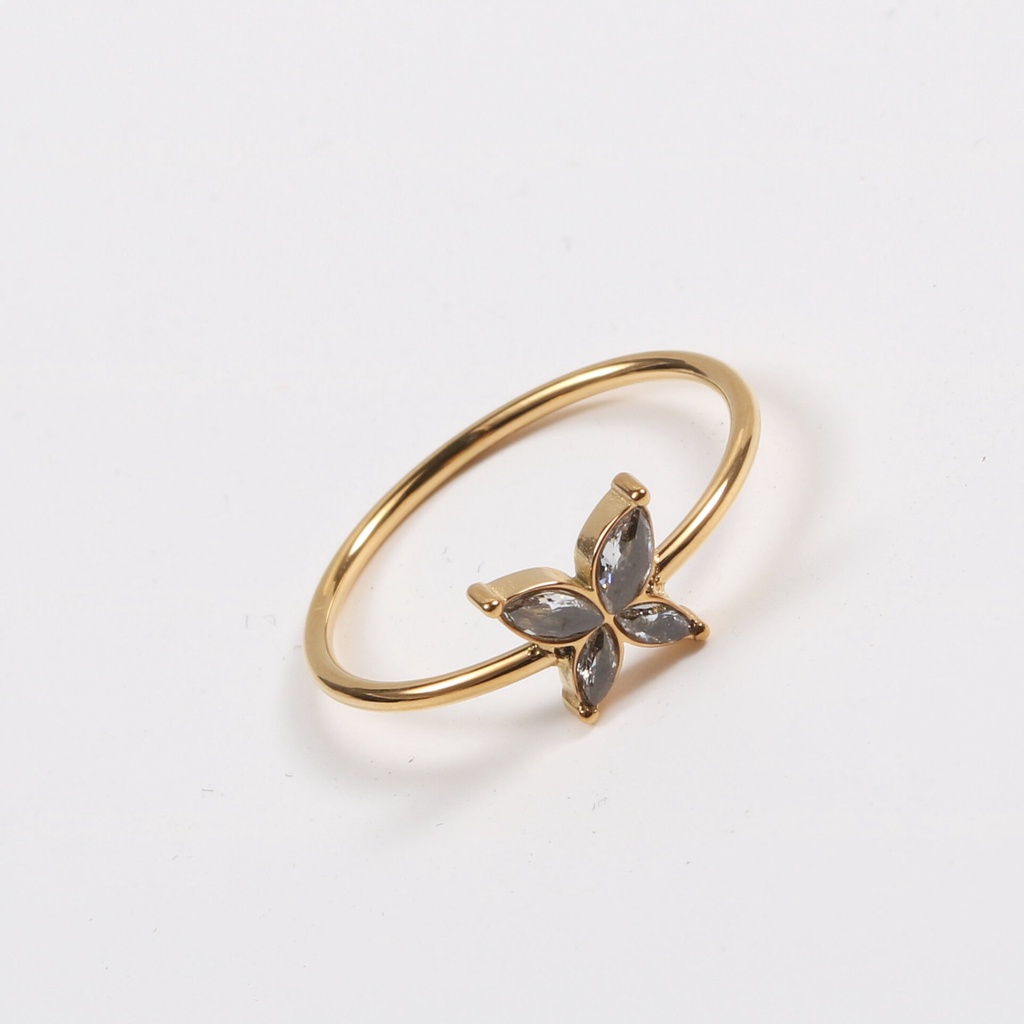 Cincin Bahan Titanium Steel Desain Kupu-Kupu Hias Berlian Gaya Simple Untuk Wanita