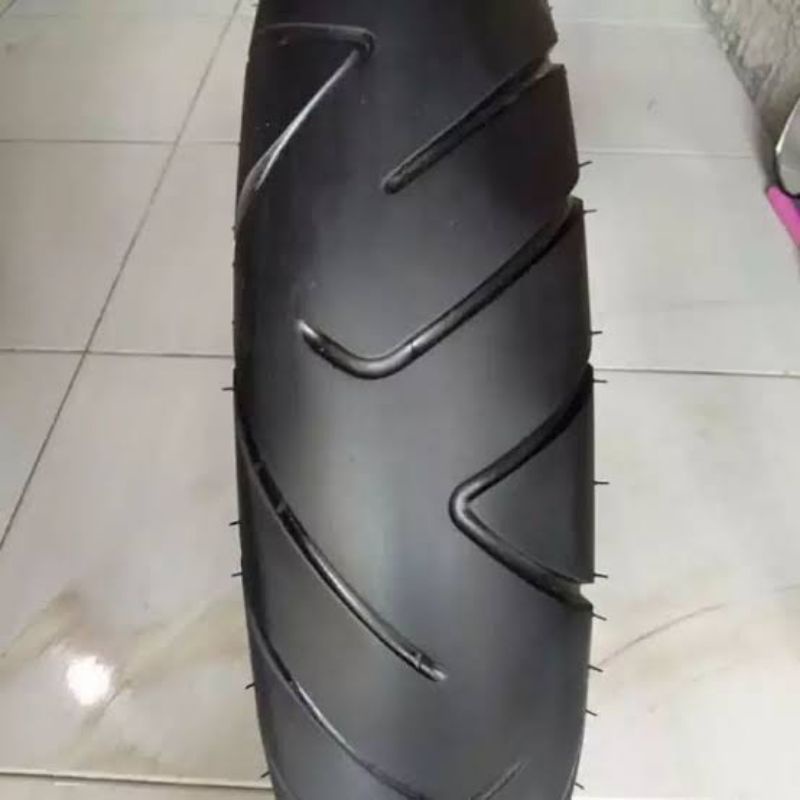 BAN SECOND TUBLESS MERK IRC UNTUK MOTOR SCOOPY BELAKANG 110/90 RING 12