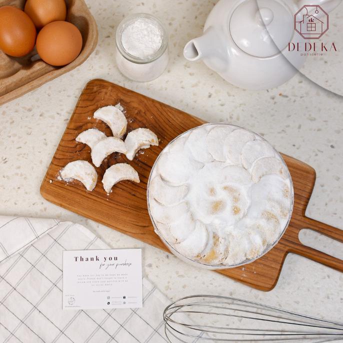

Kue Putri Salju Wisman Premium