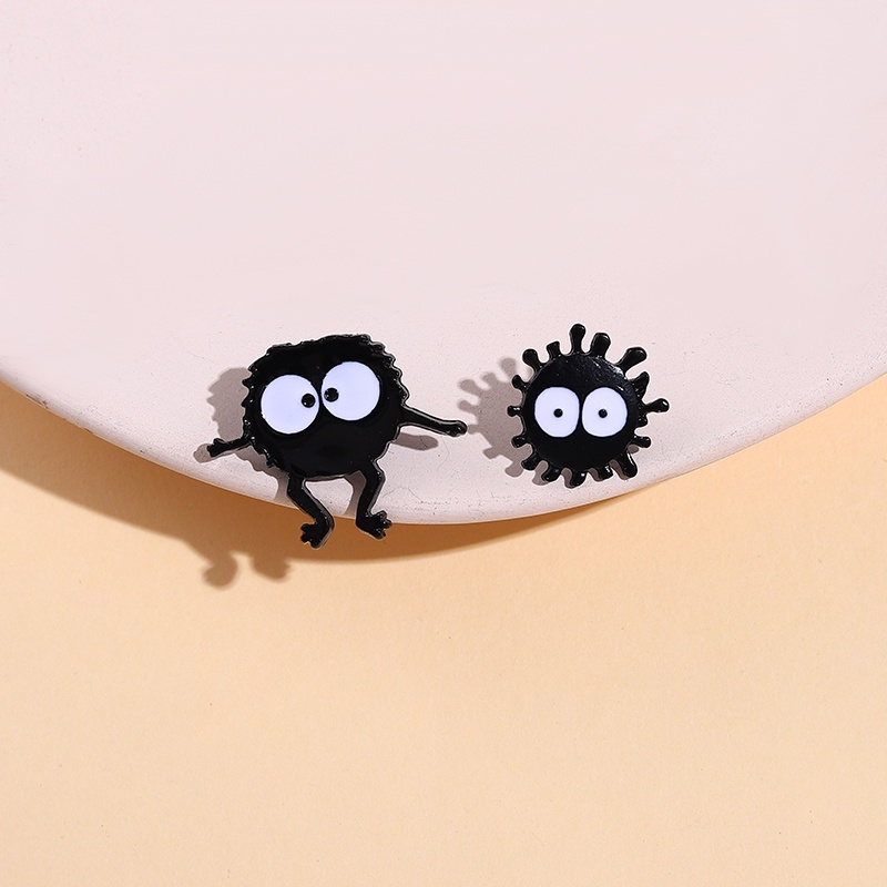 Spirited Away Bola Bara Kecil Kerah Pin Kartun Lucu Bros Pasangan Mahasiswa Lencana Pin Tas Aksesoris Pakaian