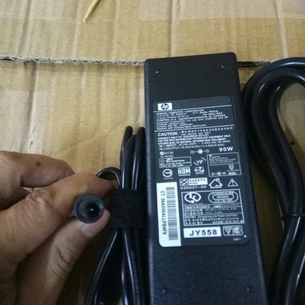 Adaptor Charger Laptop HP Compaq 19.5A - 4.62A PIN CENTRAL ORIGINAL