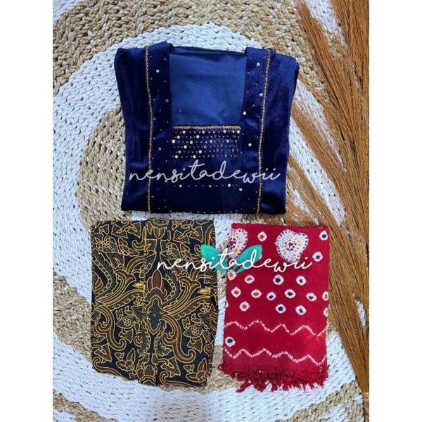 [1 Set] Kebaya Payet, Jarik Instan + Selendang Jumputan / DN03C, Model Ajeng ~ Nuansa Navy