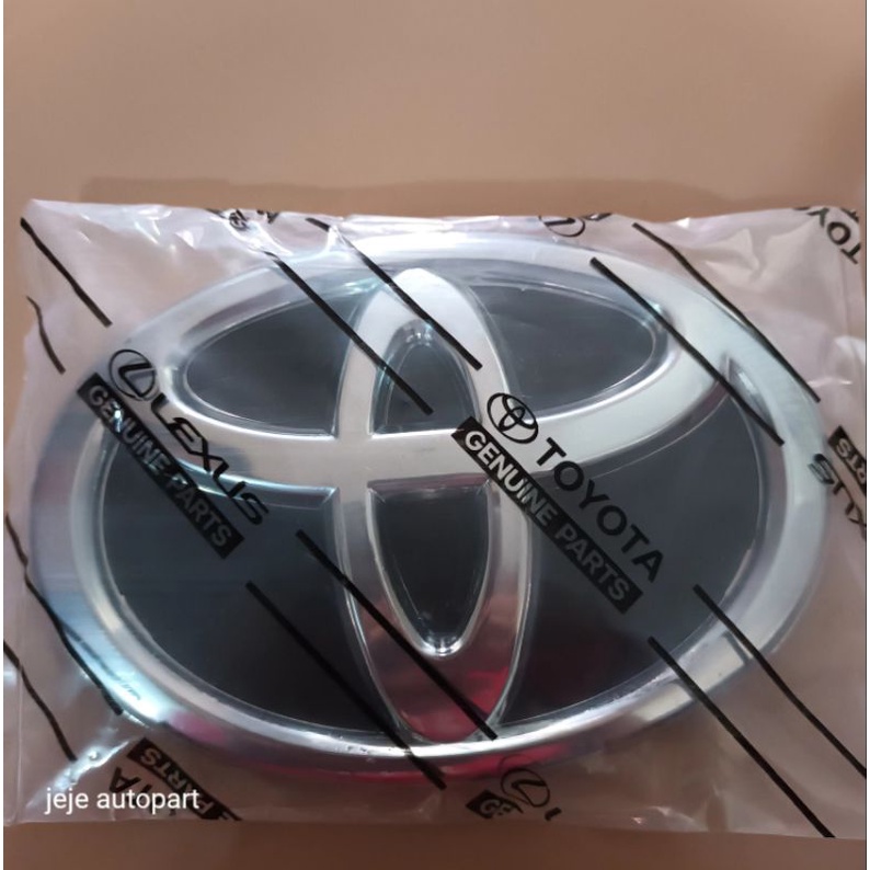 logo emblem TOYOTA grand avanza calya beserta breket 15cm