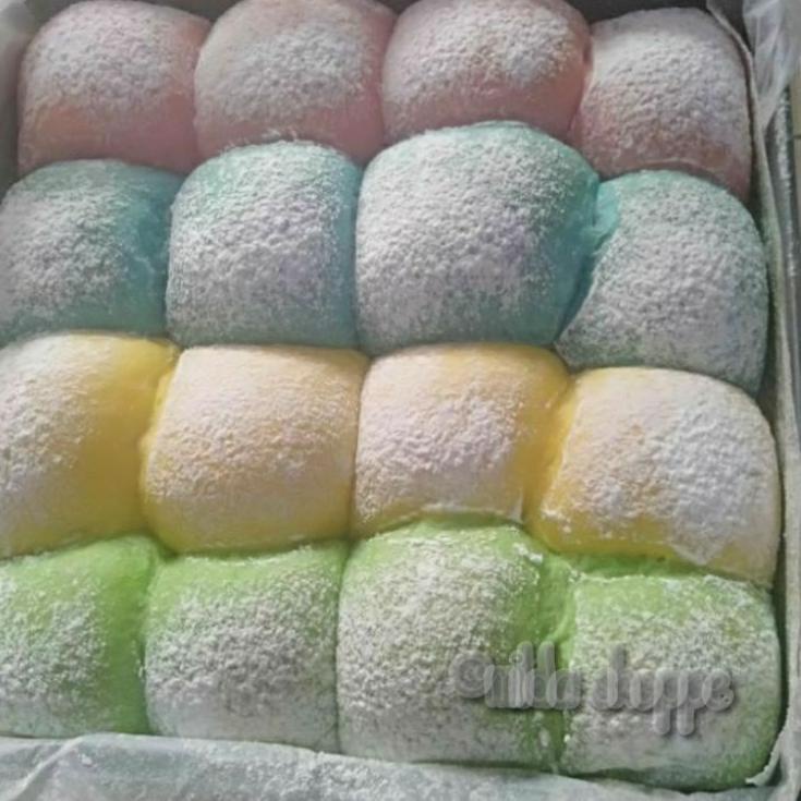 

12.12 SALE Japanese milk bun rainbow/bread / Roti kasur jepang 