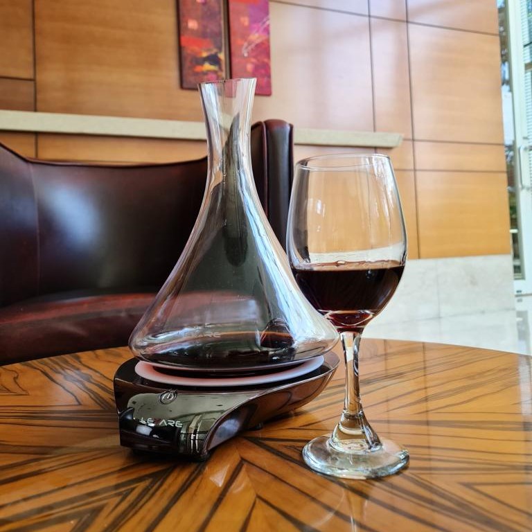 Automatic Wine Decanter