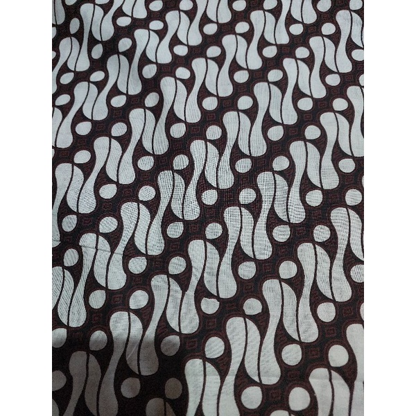 kain jarik batik hitam putih