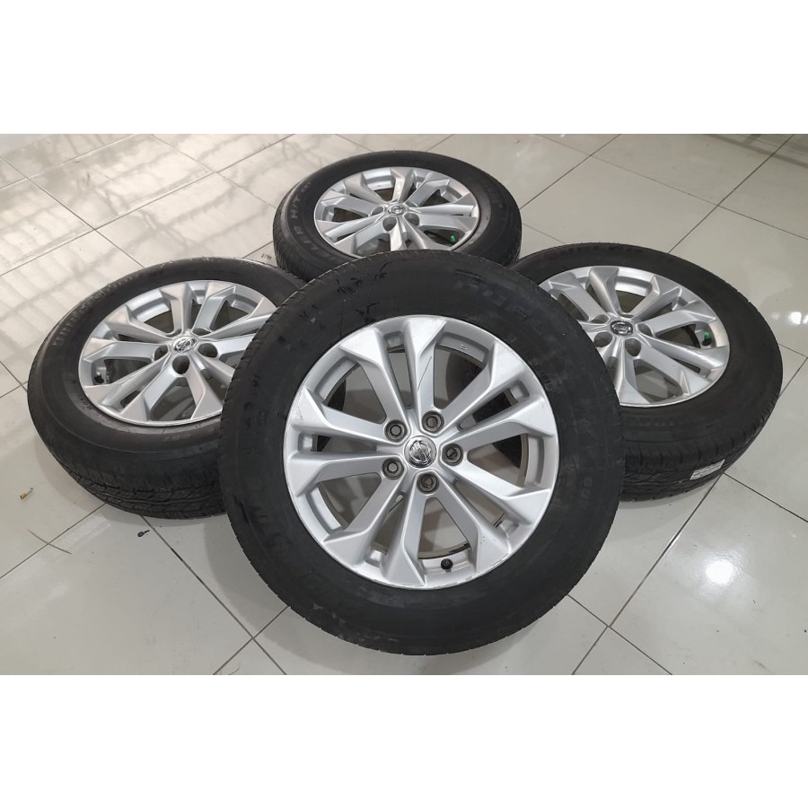 Velg Mobil Bekas Oem STD X-TRAIL R17 SILVER + Bridgestone 225 65 Ring 17