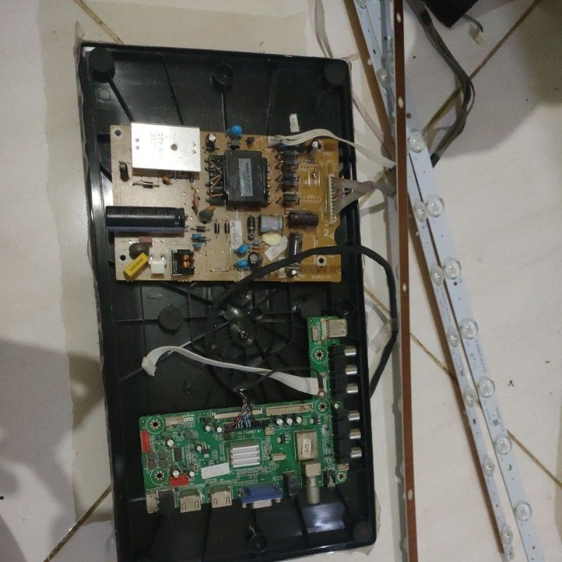 Mainboard PSU POLYTRON PLD 32T106