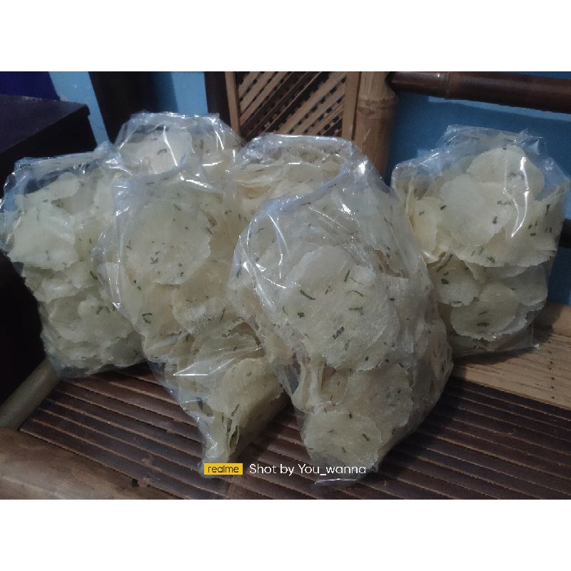 

Kicimpring (opak singkong)