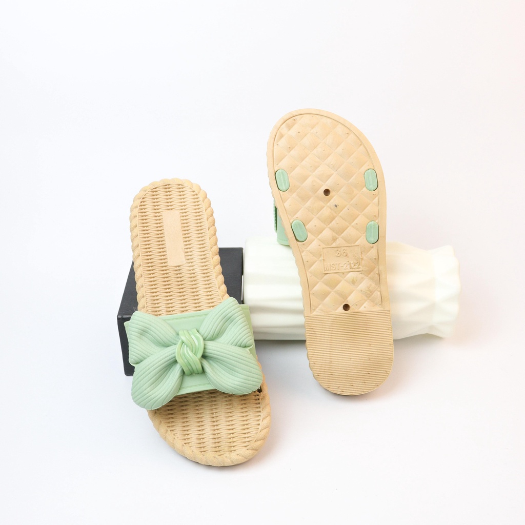 Yura Sandal Selop Pita Wanita Slip On Teplek - Demorin Sendal