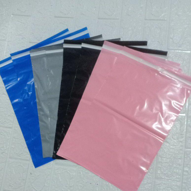 

Terbaru Plastik polymailer 30x40 /plastik packing online serbaguna murah isi 100 lembar