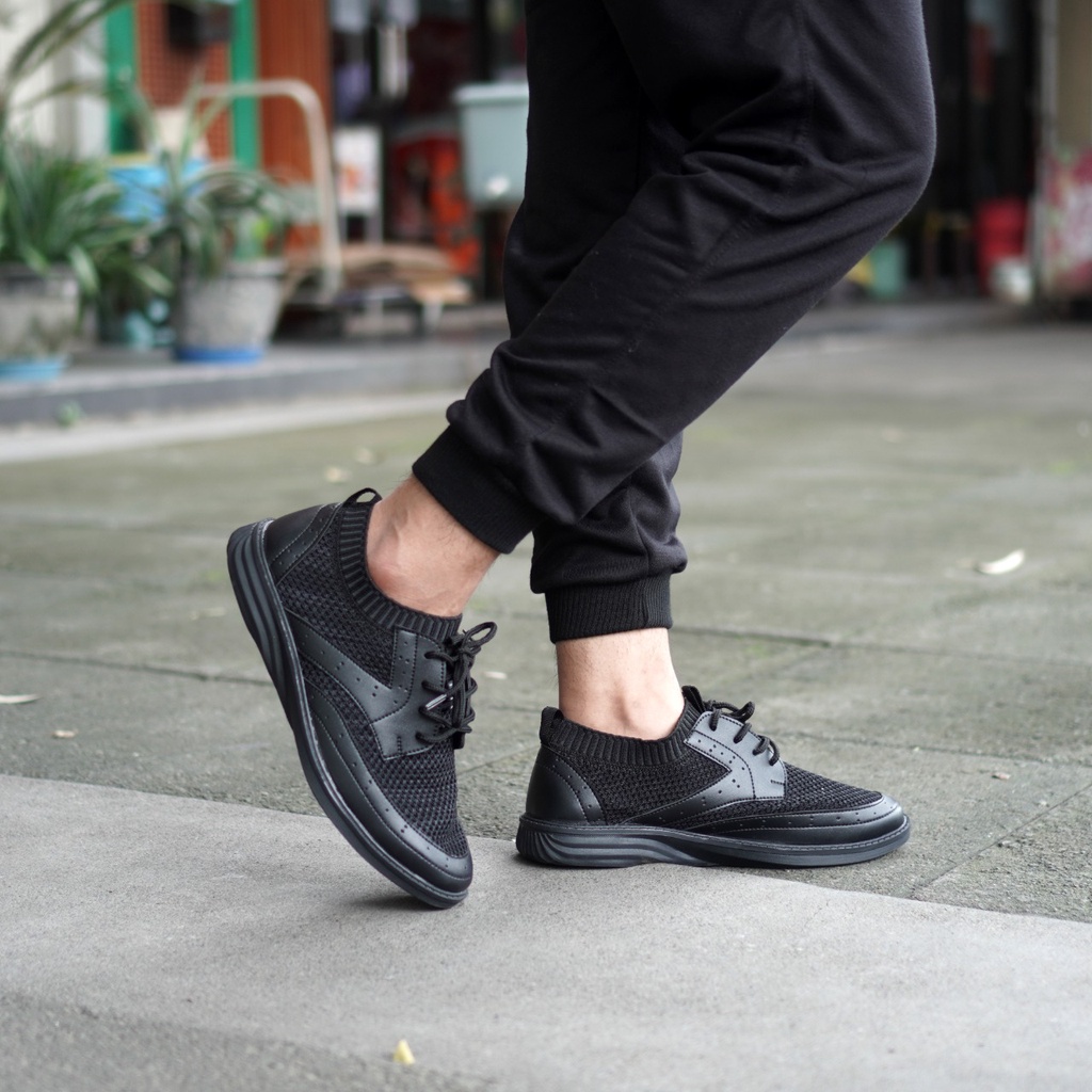 Sepatu Sneakers Pria Terbaru Sepatu Casual Pria Sepatu Pria Kekinian Murah Sepatu Cowok Keren