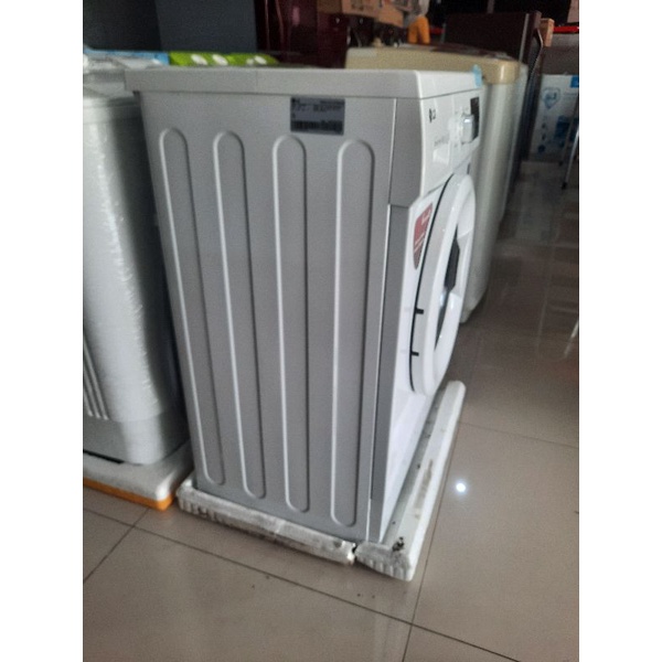 Mesin cuci Front Loading 7Kg LG FM1007N3W