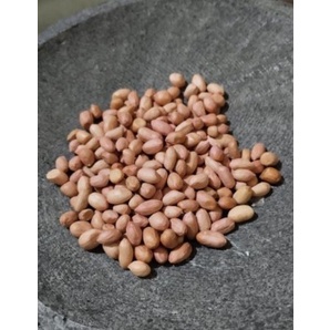 

kacang tanah mentah