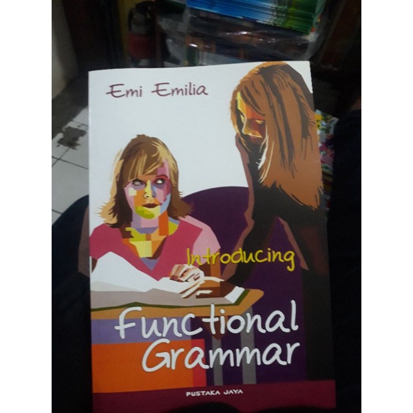 

buku introducing functional grammar emi emilia