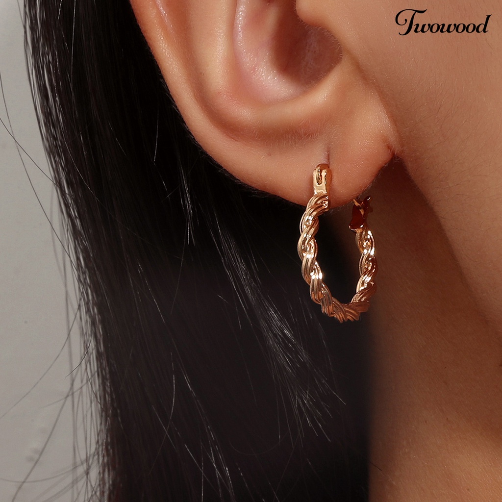 Twowood 1pasang Ear Buckle Design Piercing Hoop Earrings Wanita Retro Braided Twist Round Earrings Aksesoris Perhiasan