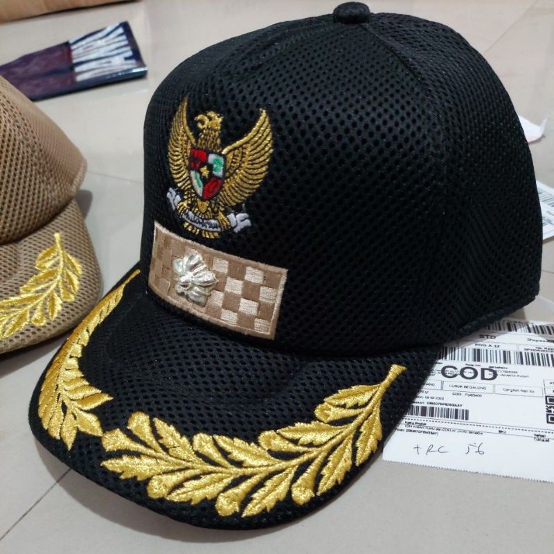 TOPI LURAH  KADES