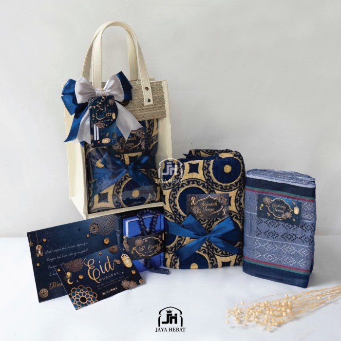 

HAMPERS LEBARAN PERALATAN SHOLAT SALAT HADIAH BINGKISAN SANAK SAUDARA - ALANA BLUE