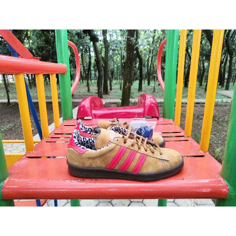 ADIDAS CAMPUS 80S x XLARGE '