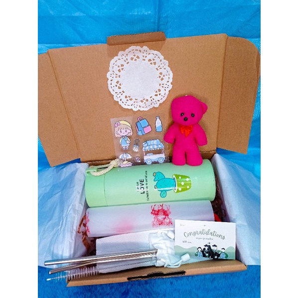 

gift box kado hampers Ultah wisuda wedding