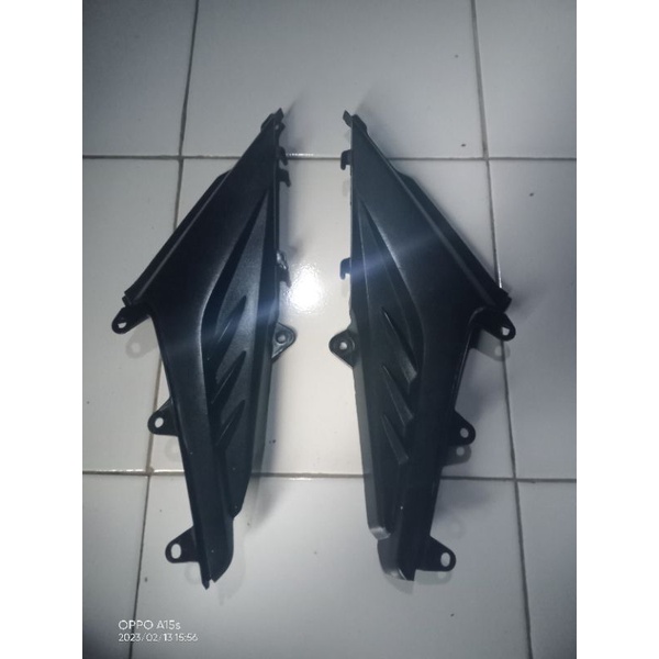 cover sambungan box accu / tutup aki honda megapro mono shok 2011 second ori