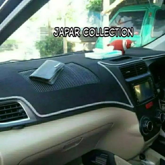 Aksesoris Interior Karpet Dashboard New Avanza Xenia Veloz 2012-2021