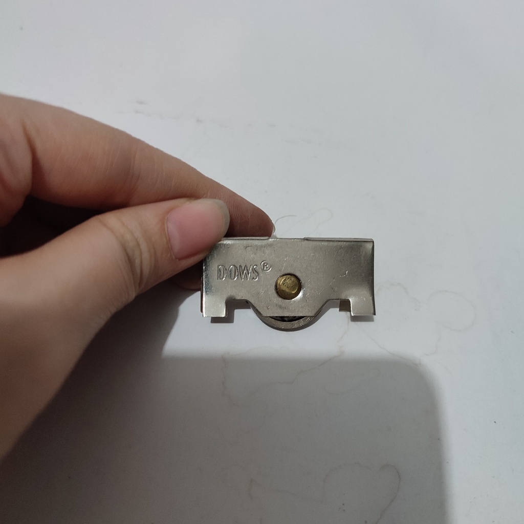 Roda lemari kecil