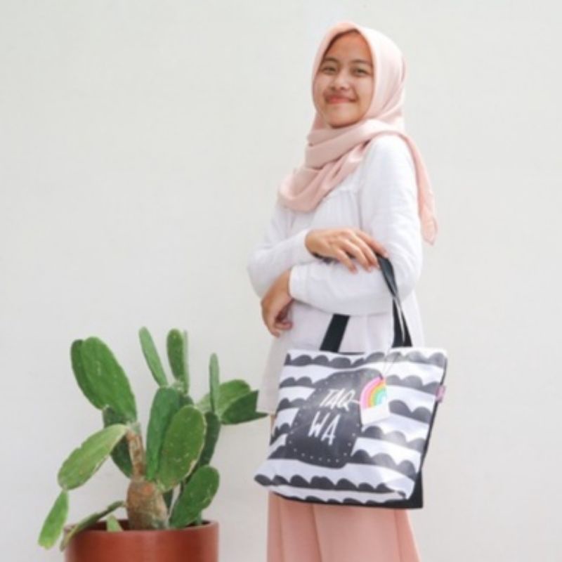 Totebag Print Muslim Rumah Warna