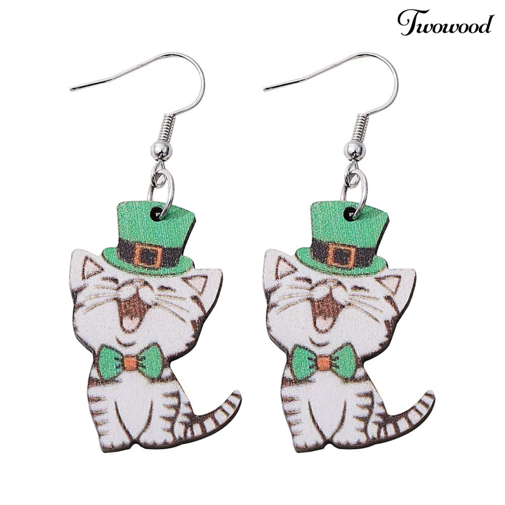 Twowood 1pasang Kait Anting Kayu Dua Sisi Shamrock Clover Lucu Irish Hijau Topi Anjing Menjuntai Anting Perlengkapan Hari Saint Patrick