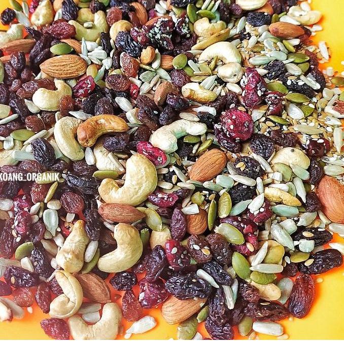 

♩ SUPER TRAIL MIX 500GR - Almond, Cranberry, Pumpkin Seed, Cashew, Raisin, Sunflower Seed ➱