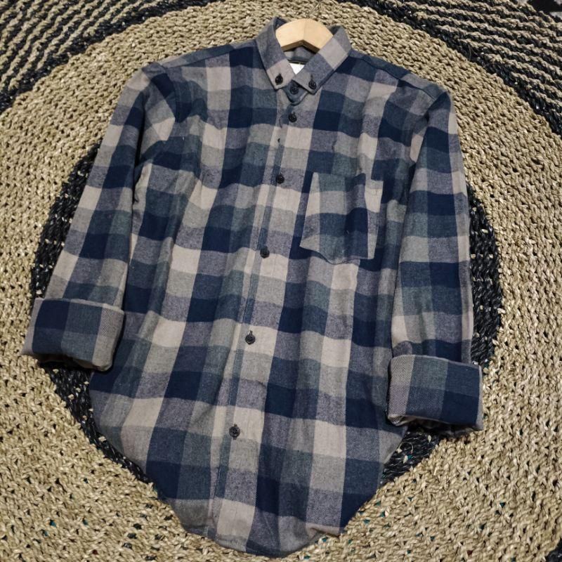 Kemeja Flanel Pria Lengan Panjang Motif Kotak Kotak Kwalitas Premium Flanel Terbaru 2022 pria lengan panjang distro kasual santai casual katun kerja kantor putih merah marun hitam premium pria cowok laki laki wanita cewek perempuan terlaris murah viral-FL L